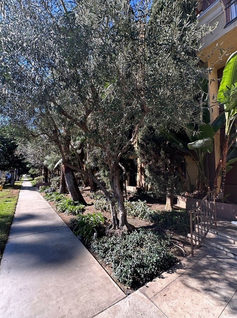 7101 La Tijera Blvd, Los Angeles CA  90045-2174 exterior