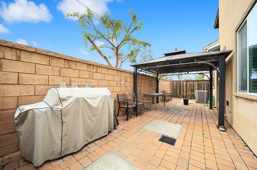 15822 Verna Ln, La Mirada CA  90638-5519 exterior