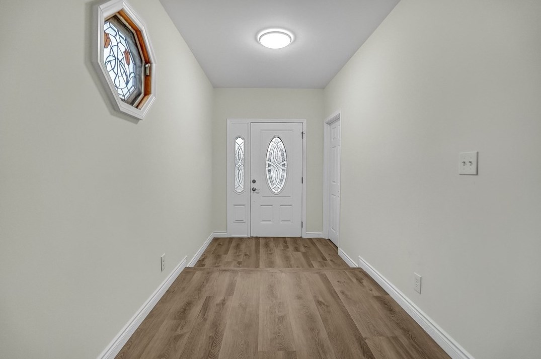 13700 Mercer St, Los Angeles CA  91331-3643 exterior