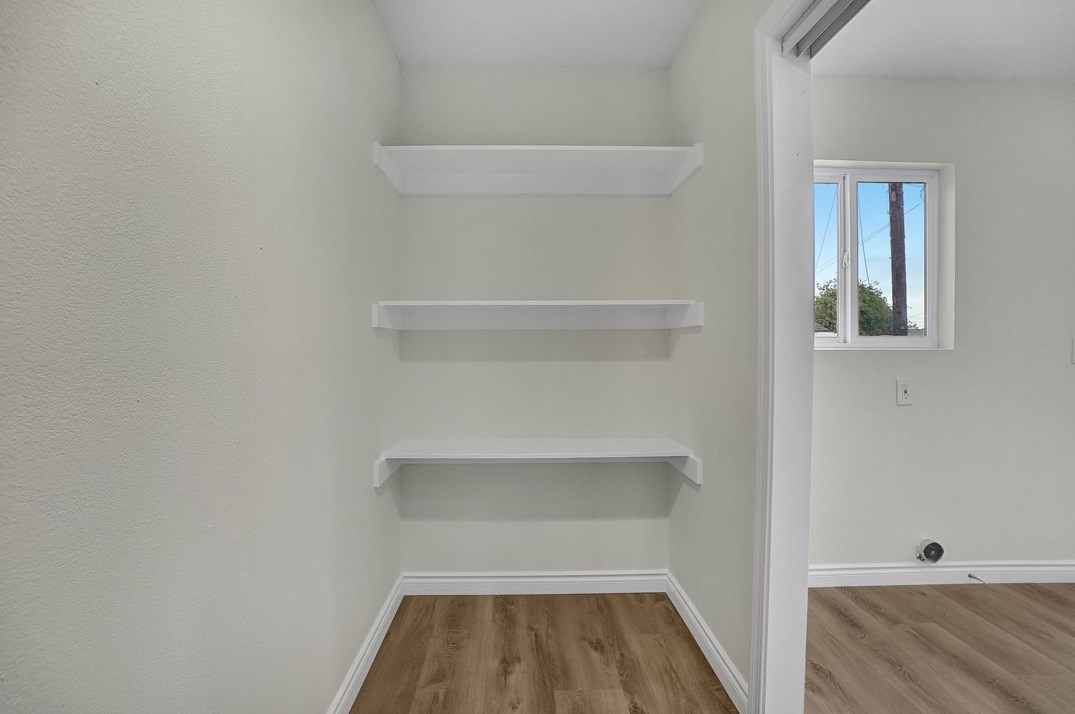 13700 Mercer St, Los Angeles CA  91331-3643 exterior