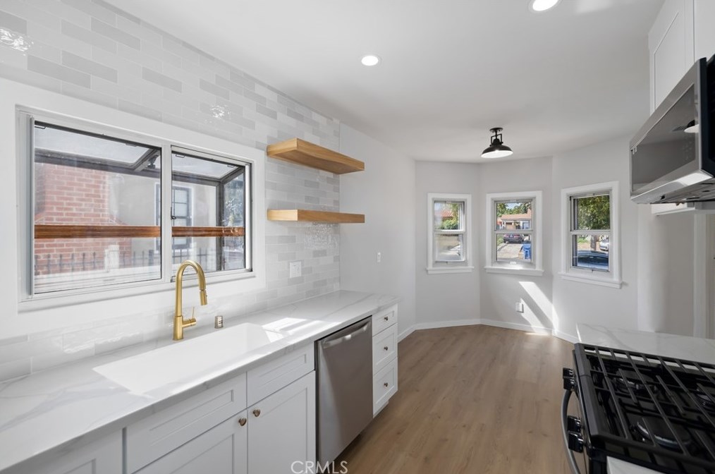 9630 Harvard, Los Angeles CA 90047-5216 exterior