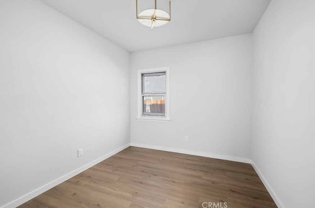 9630 Harvard, Los Angeles CA 90047-5216 exterior