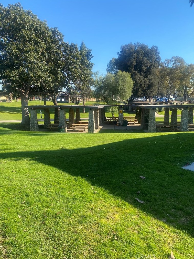 2212 Larch St, Alhambra CA 91801-1722 exterior