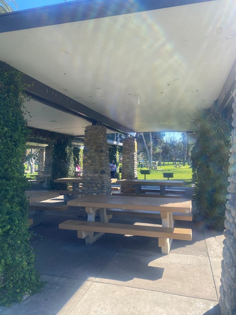 2212 Larch St, Alhambra CA 91801-1722 exterior