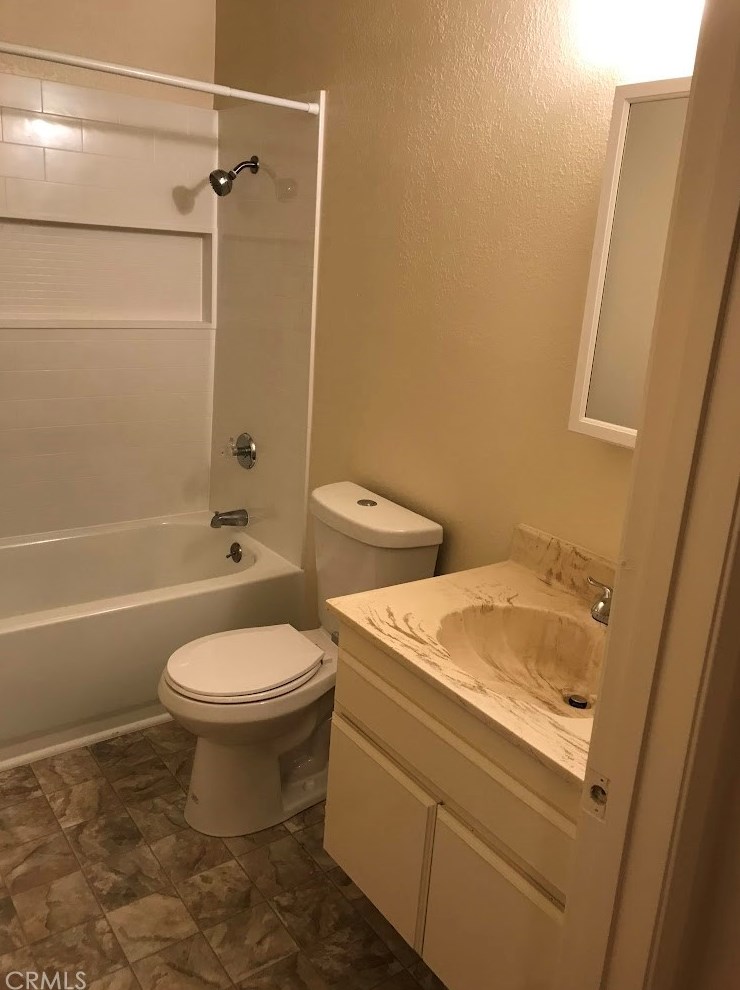 2212 Larch St, Alhambra CA 91801-1722 exterior