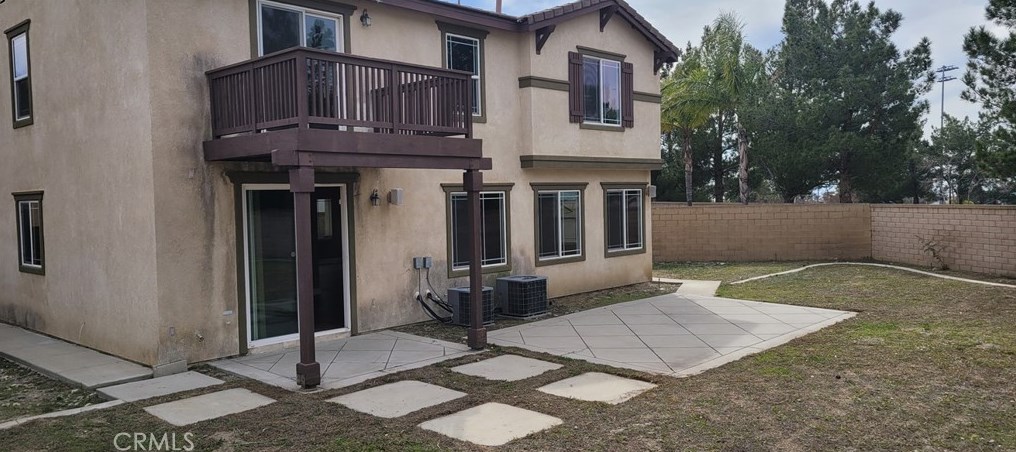 16126 Sedona Ln, Fontana CA  92336-5814 exterior