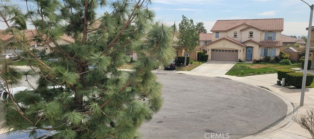 16126 Sedona Ln, Fontana CA  92336-5814 exterior