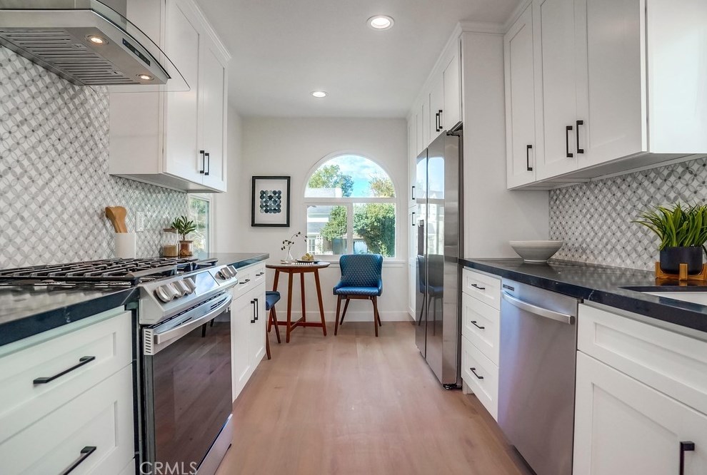 5322 Mount Helena Ave, Los Angeles CA  90041-1526 exterior