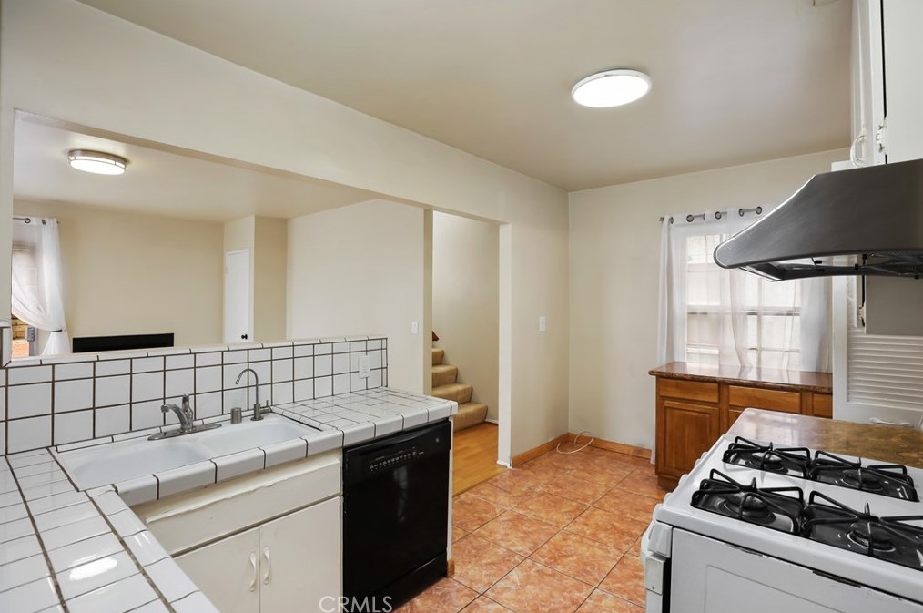 537 Almora St, Monterey Park CA  91754-6314 exterior