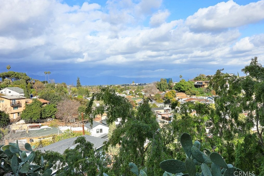 2838 Chadwick Cir, Los Angeles CA  90032-2728 exterior