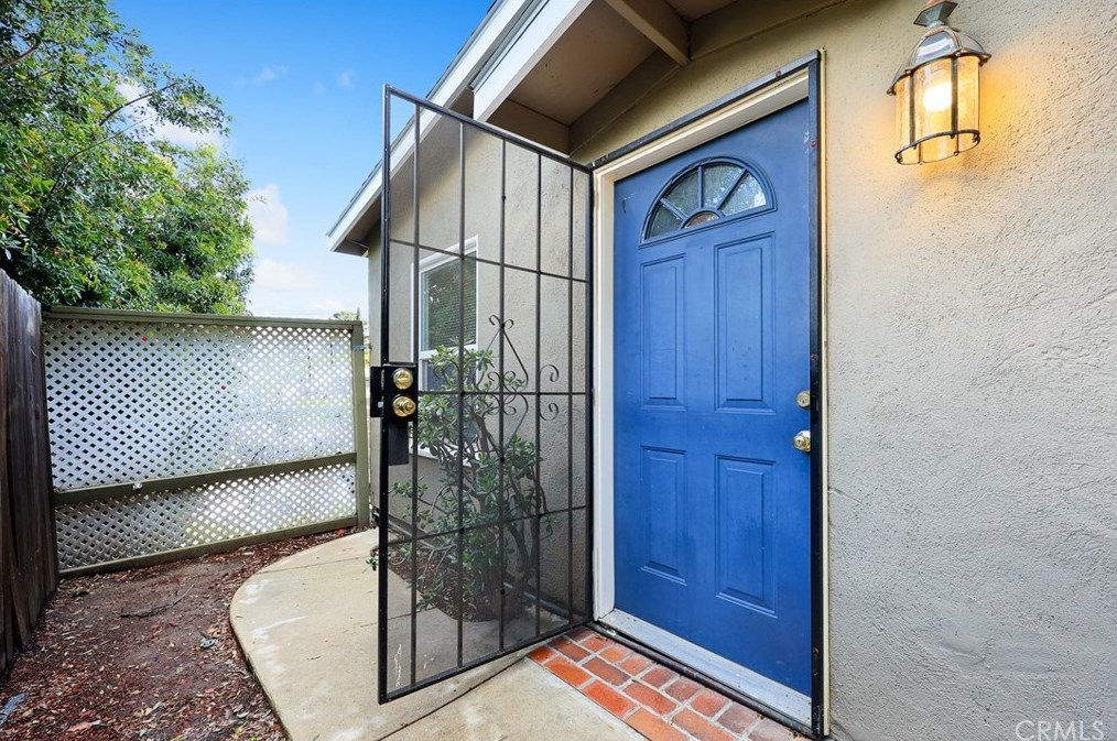 2838 Chadwick Cir, Los Angeles CA  90032-2728 exterior