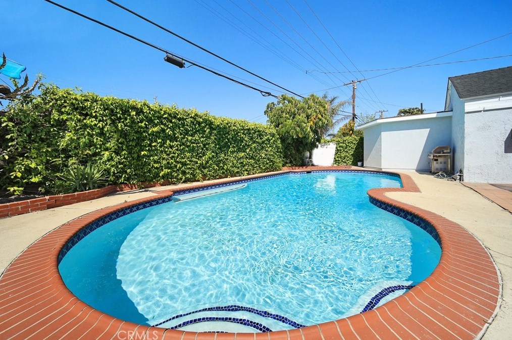 1615 Pedley Dr, Alhambra CA  91803-3944 exterior