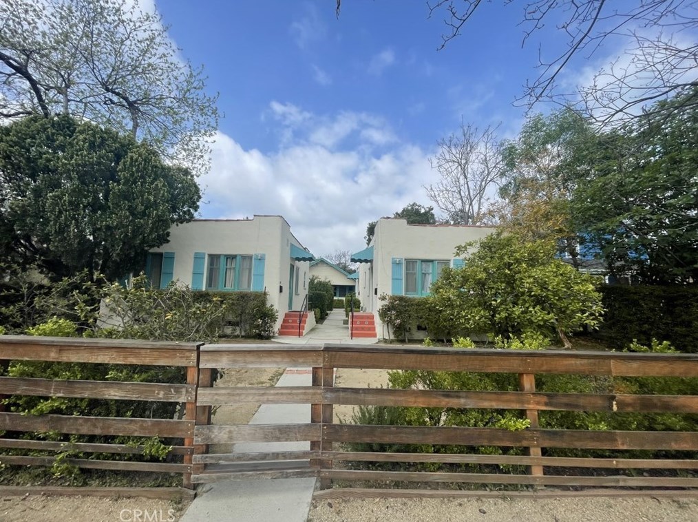 757 El Molino Ave, Pasadena CA 91106-3825 exterior