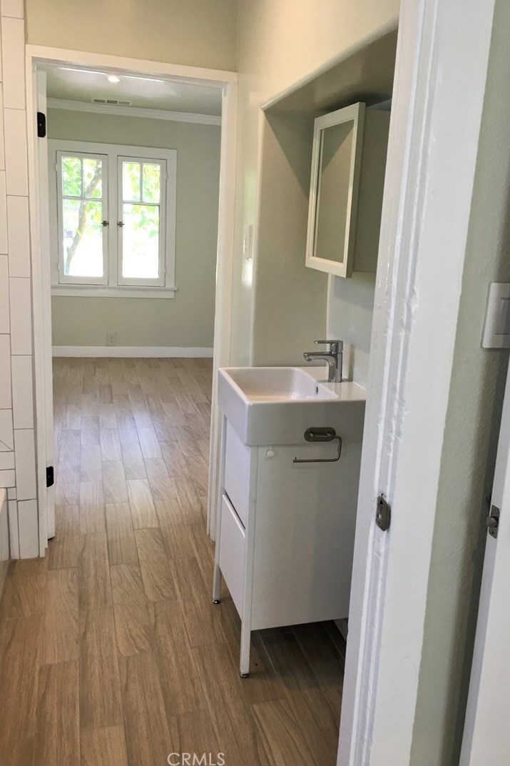 757 El Molino Ave, Pasadena CA 91106-3825 exterior