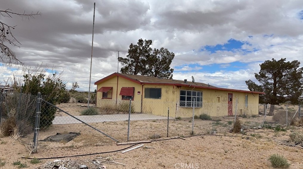 34263 Orton St, Newberry Springs CA  92365-9665 exterior