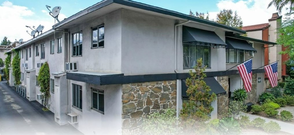 231 Hudson Ave, Pasadena CA  91101-0016 exterior