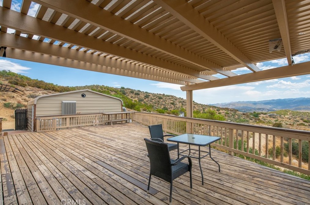 40744 Mountainside Dr, Anza CA  92539-8911 exterior