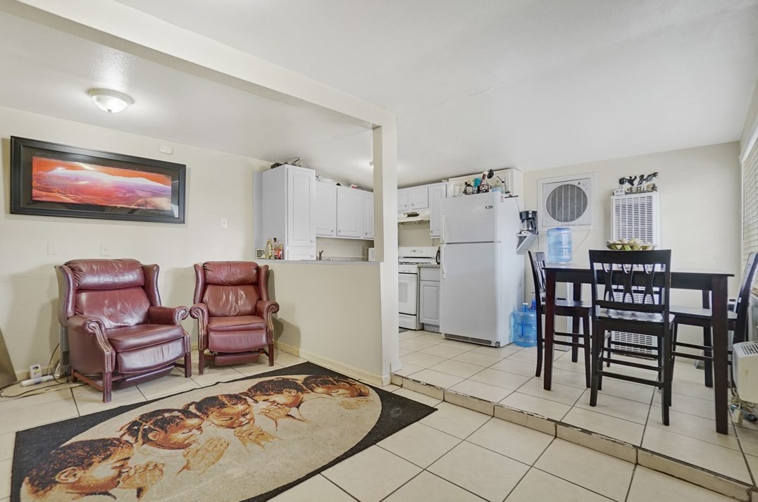 236 Alessandro St, Hemet CA 92543-4134 exterior