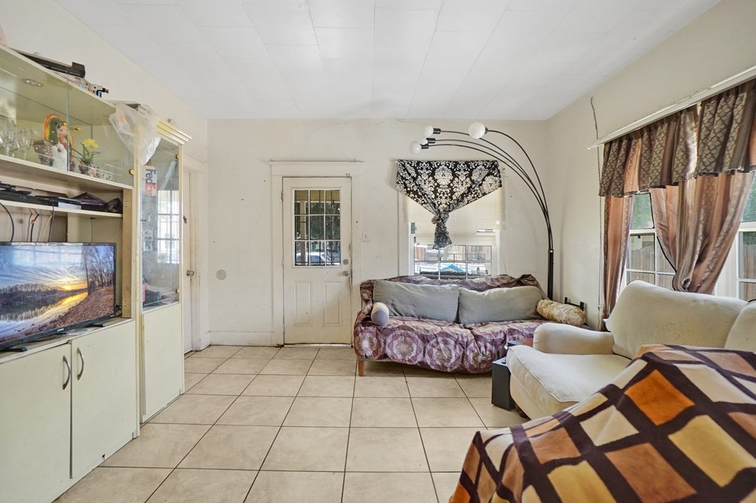 236 Alessandro St, Hemet CA 92543-4134 exterior