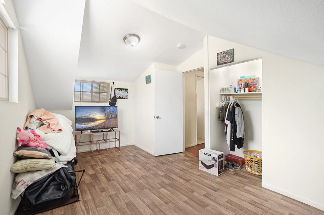 236 Alessandro St, Hemet CA 92543-4134 exterior