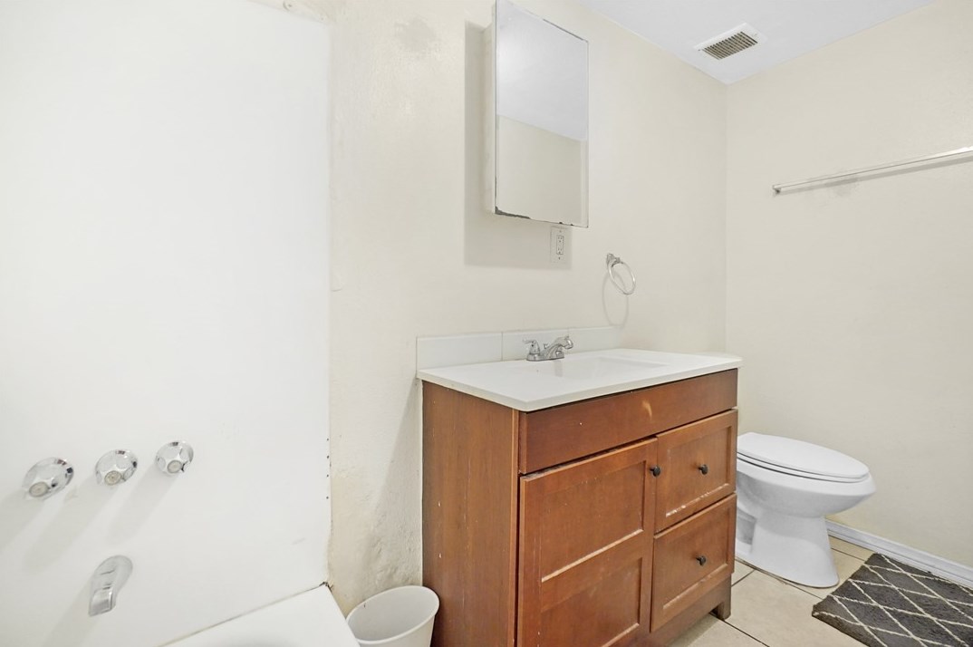 236 Alessandro St, Hemet CA 92543-4134 exterior