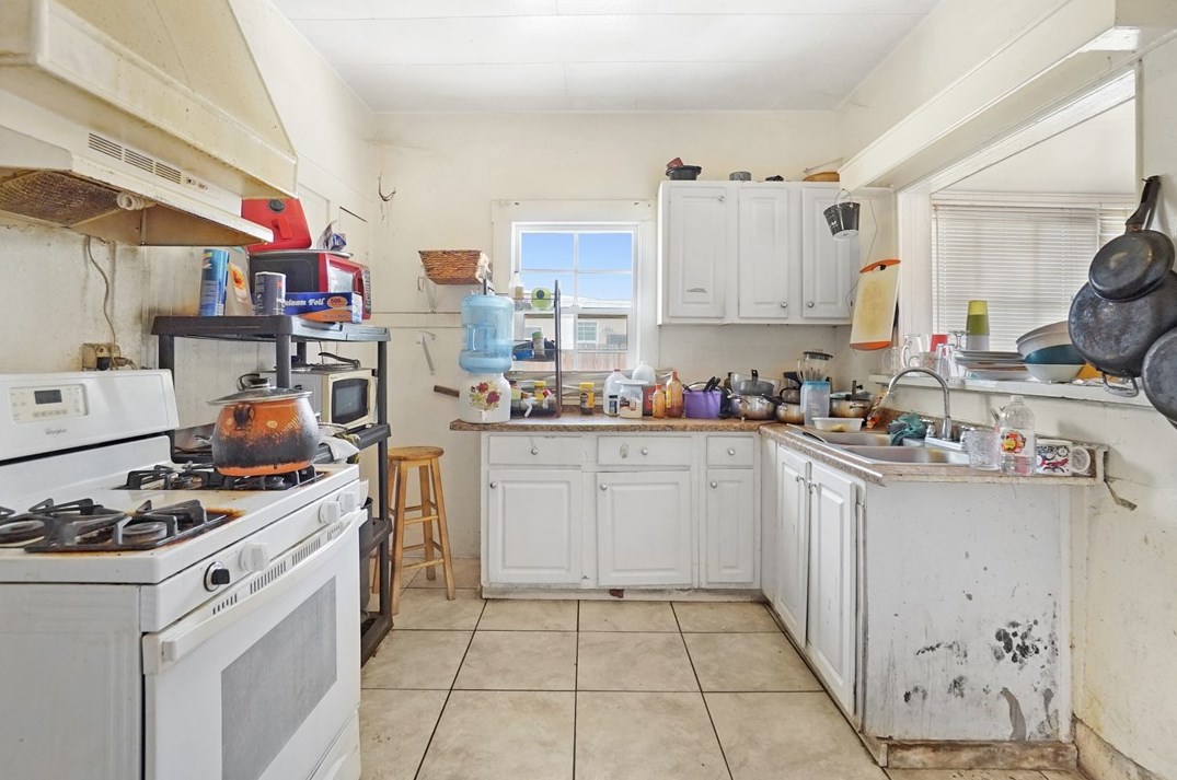 236 Alessandro St, Hemet CA 92543-4134 exterior