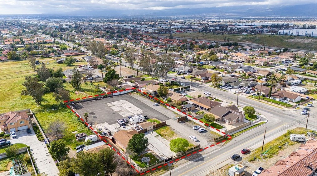 8946 Catawba Ave, Fontana CA  92335-4415 exterior
