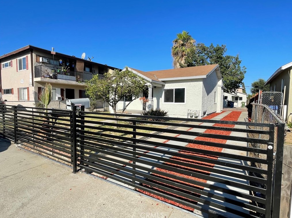 942 Fetterly Ave, Los Angeles CA  90022-3010 exterior