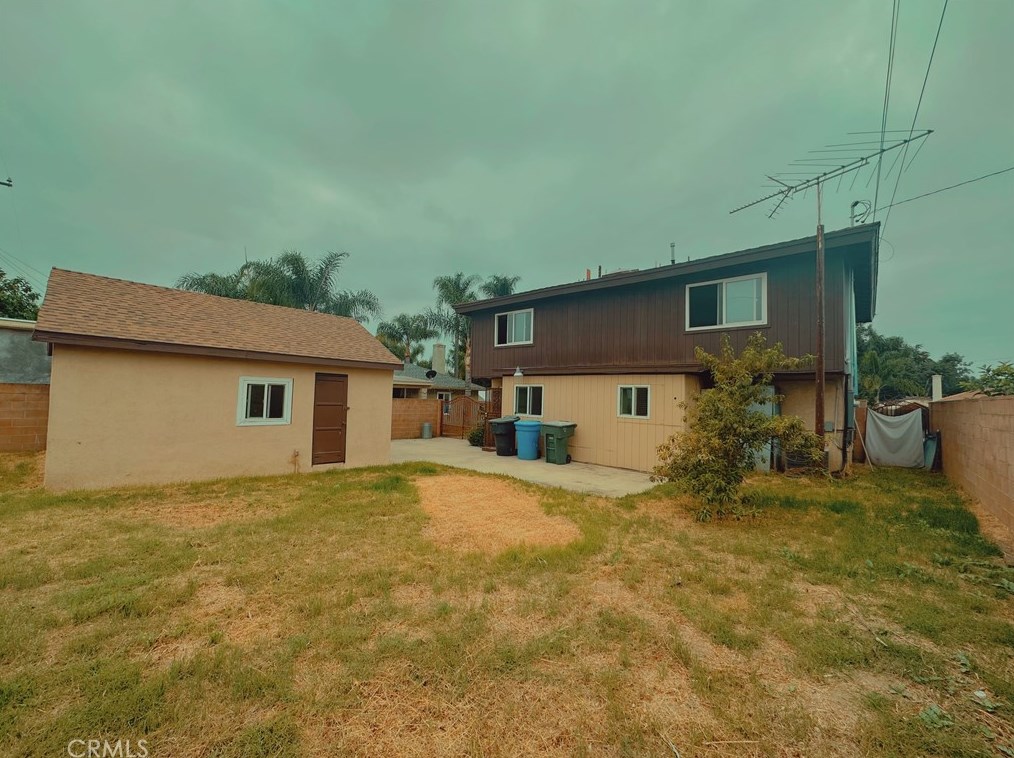 1526 Huntington St, Pomona CA  91766-5035 exterior