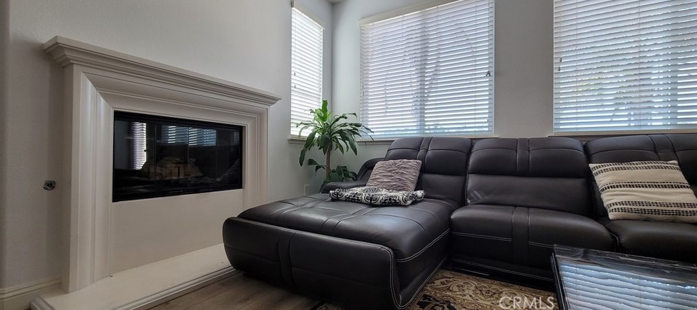 4847 Ridge Point Way, Riverside CA  92509-5448 exterior