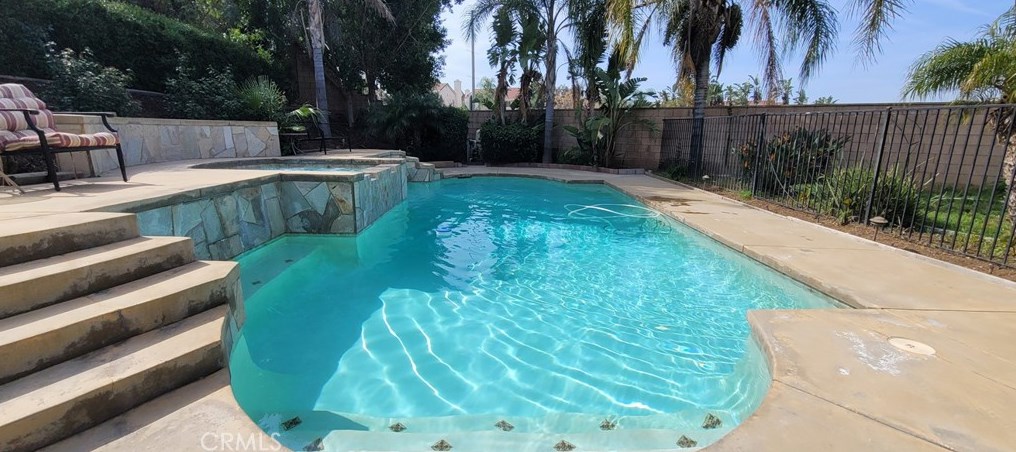 4847 Ridge Point Way, Riverside CA  92509-5448 exterior