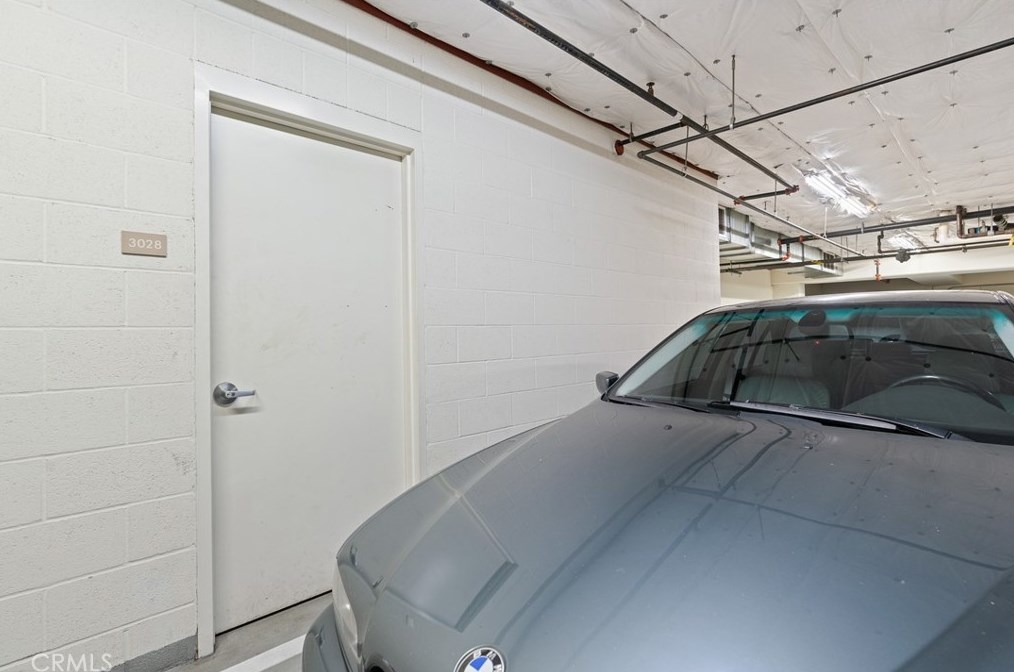 1111 Grand Ave, Los Angeles CA  90015-2164 exterior