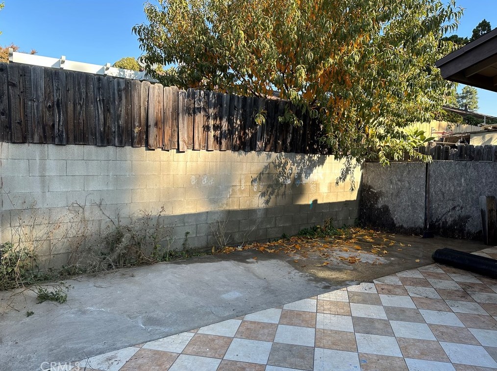 1725 Appleton Way, Pomona CA  91767-3519 exterior