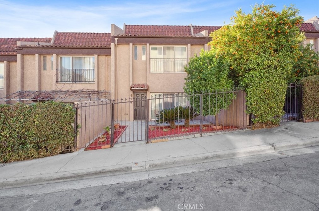 814 El Repetto Dr, Monterey Park CA  91754-5259 exterior