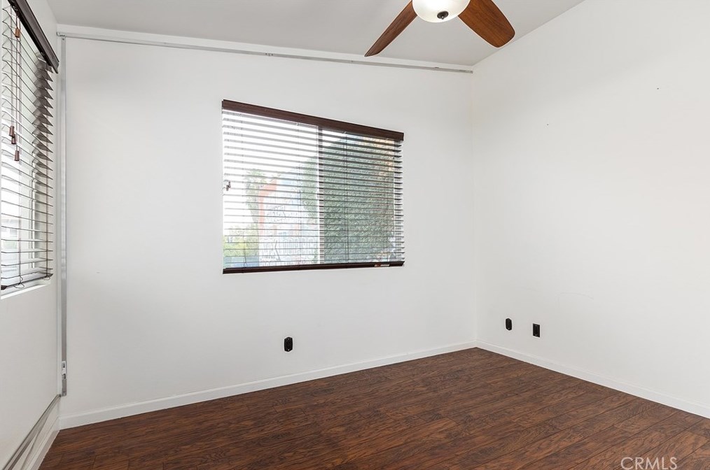 1006 Leighton Ave, Los Angeles CA  90037-1612 exterior