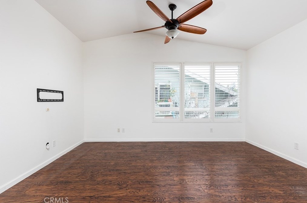 1006 Leighton Ave, Los Angeles CA  90037-1612 exterior
