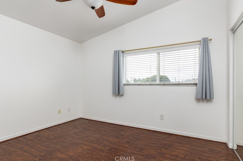1006 Leighton Ave, Los Angeles CA  90037-1612 exterior