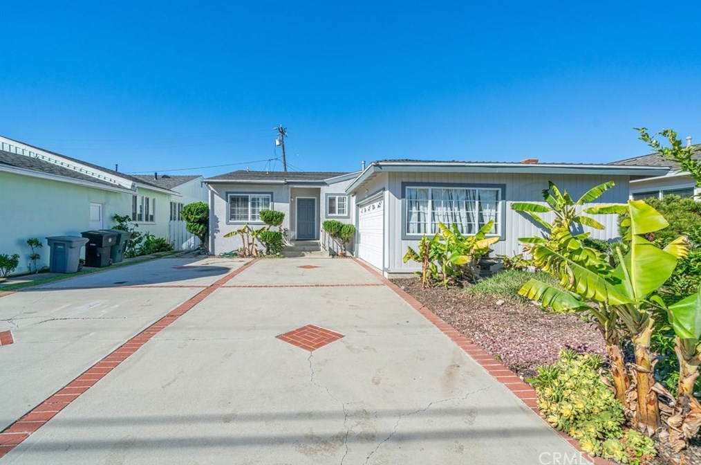 16107 Van Ness Ave, Torrance CA  90504-1619 exterior