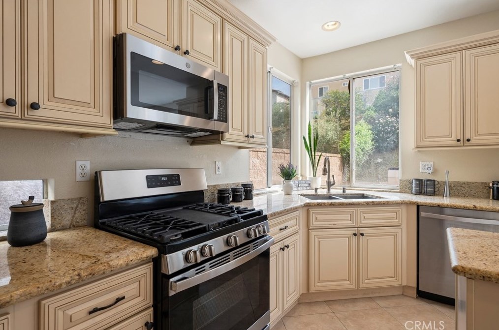 4391 Mission Hills Dr, Chino Hills CA  91709-3385 exterior