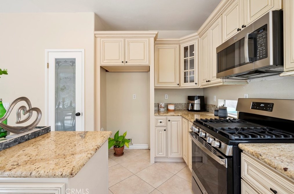 4391 Mission Hills Dr, Chino Hills CA  91709-3385 exterior