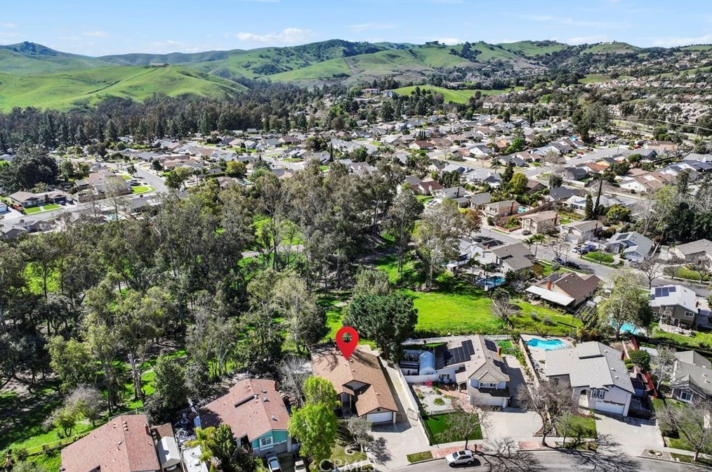 3453 Valle Vista Dr, Chino Hills CA  91709-3617 exterior