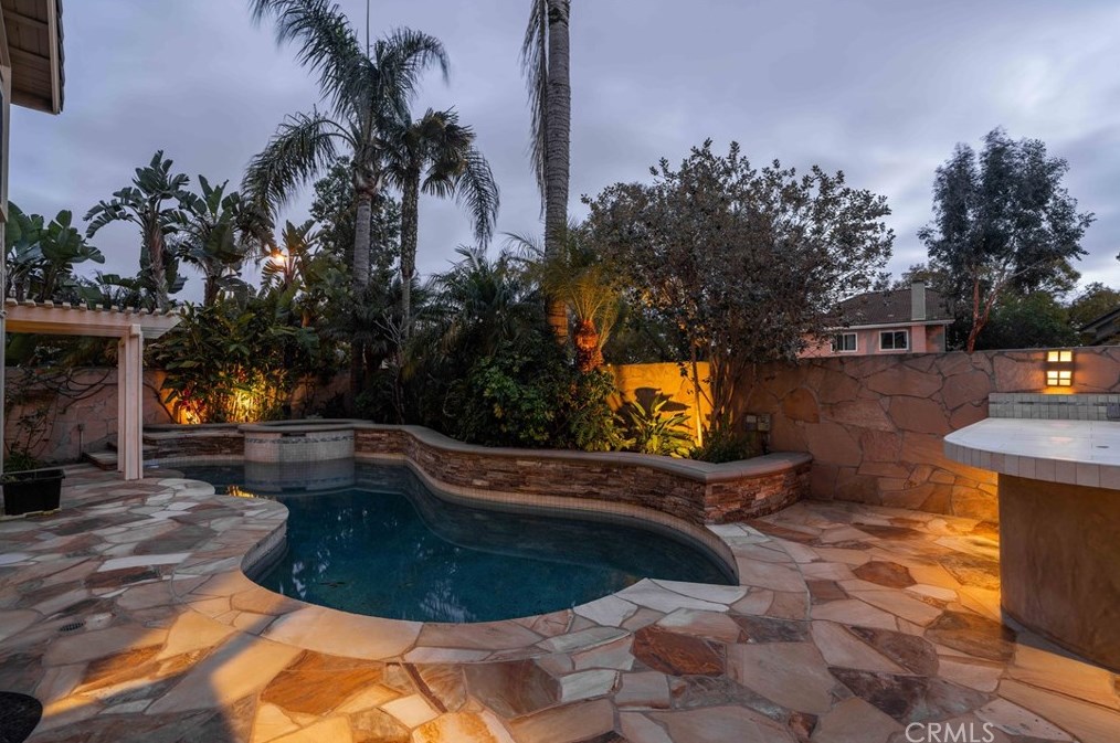 27 Recodo, Irvine CA  92620-1869 exterior