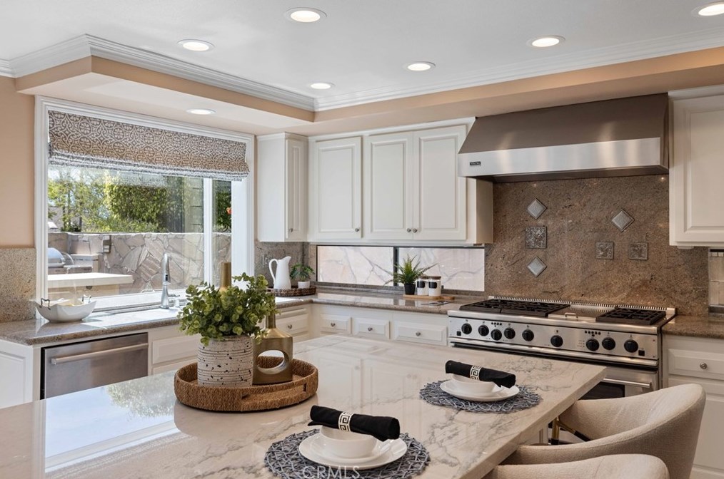 27 Recodo, Irvine CA  92620-1869 exterior