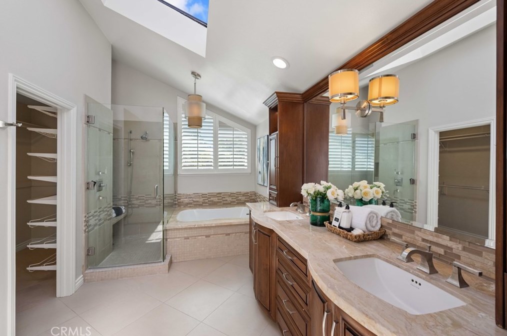 27 Recodo, Irvine CA  92620-1869 exterior