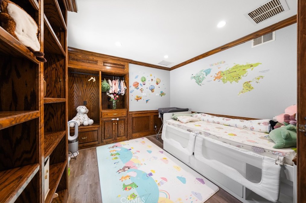 1191 Diamond Bar Blvd, Pomona CA  91765-1199 exterior