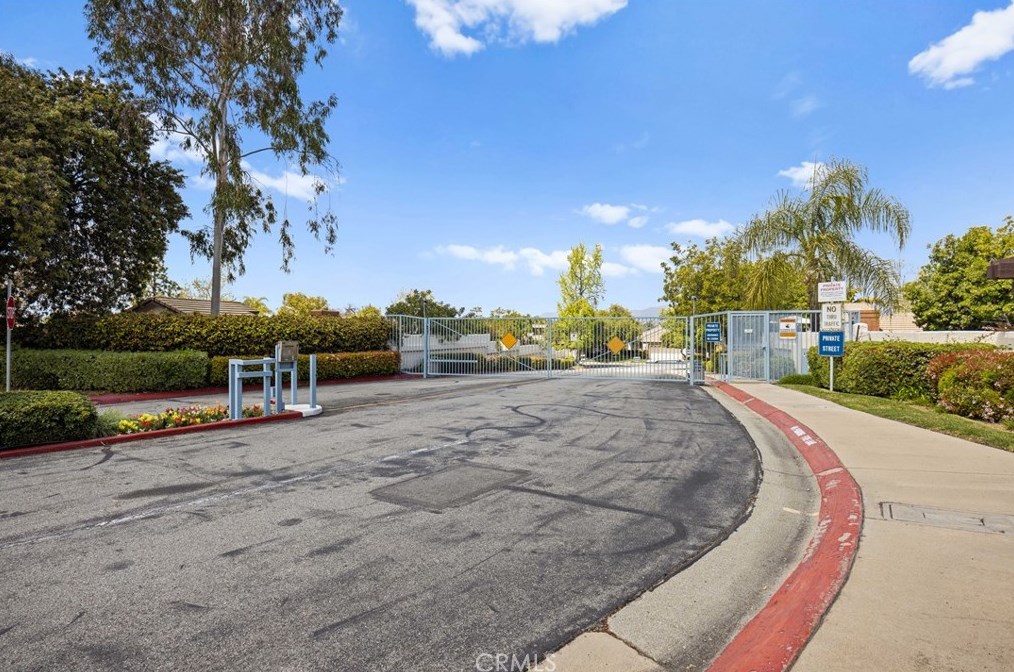 1191 Diamond Bar Blvd, Pomona CA  91765-1199 exterior