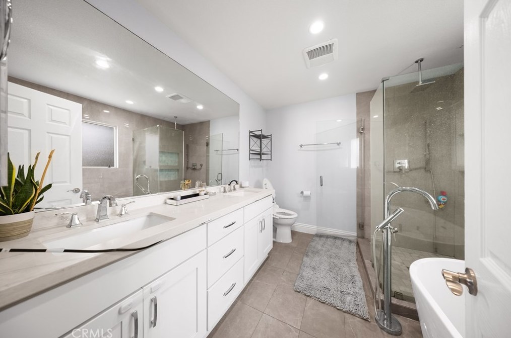 1191 Diamond Bar Blvd, Pomona CA  91765-1199 exterior