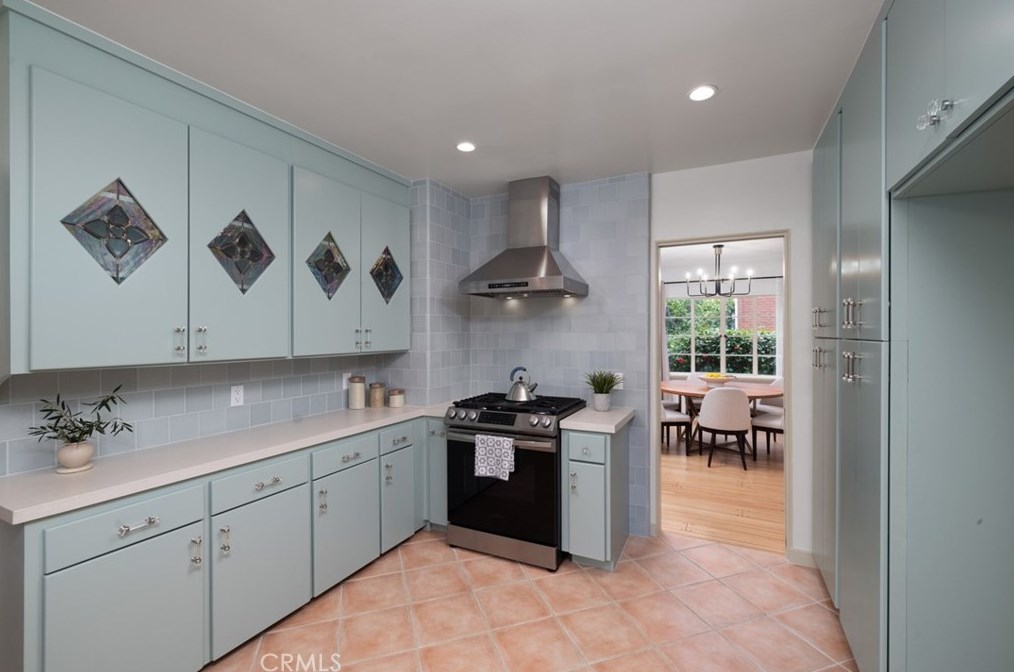 2574 Monterey Rd, Pasadena CA  91108-1644 exterior