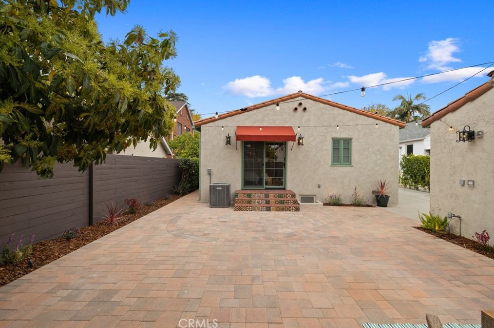 2574 Monterey Rd, Pasadena CA  91108-1644 exterior