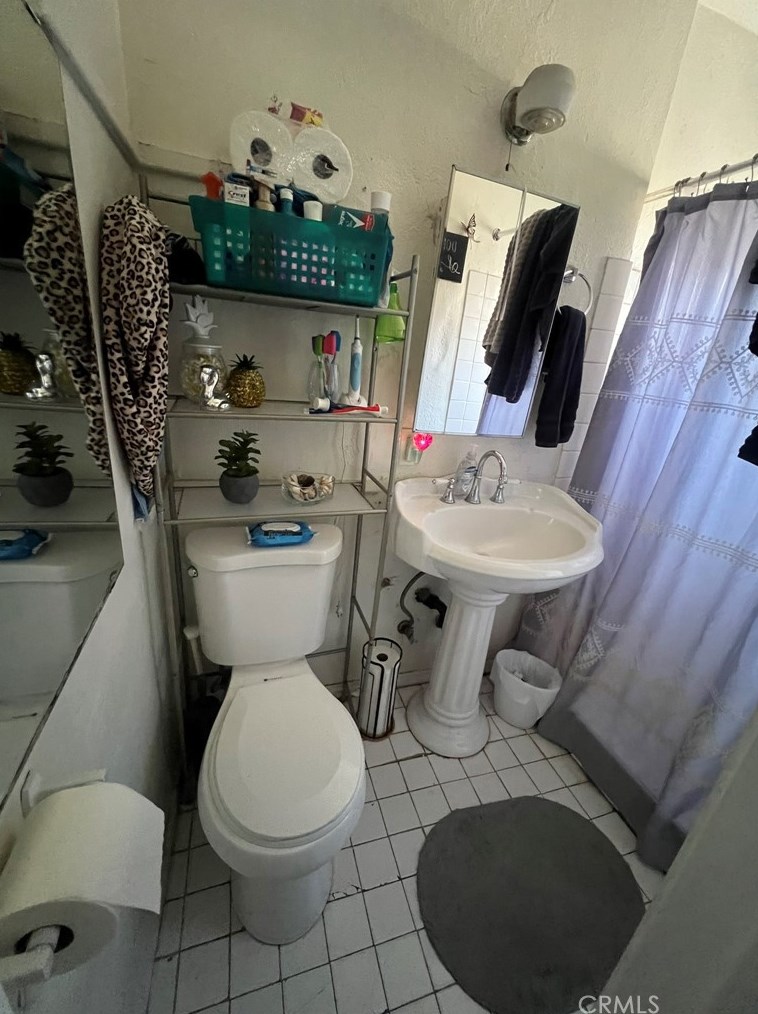 112 Kingsley Ave, Pomona CA  91767-5005 exterior